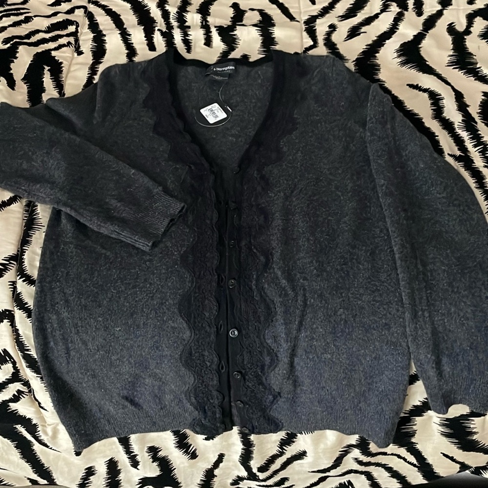 C by Bloomingdale’s cashmere cardigan, size M, new